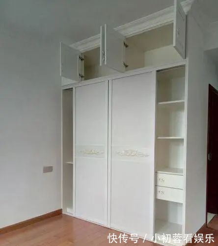 新房|全包18万装修的新房,一看电视墙差点崩溃了,大家说这像什么?