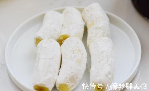 香蕉，这样做健康又好吃，外脆里嫩，大人孩子抢着吃，一盘都不够