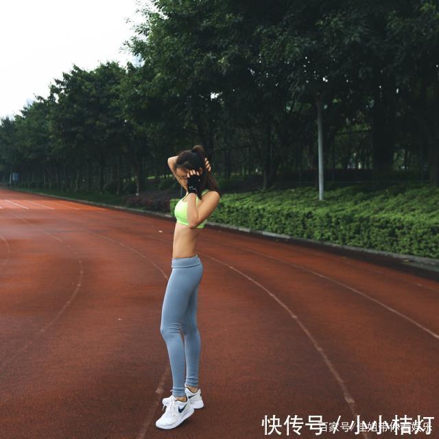 打底裤的搭配魅力不可挡,大气精致,优雅不失俏丽