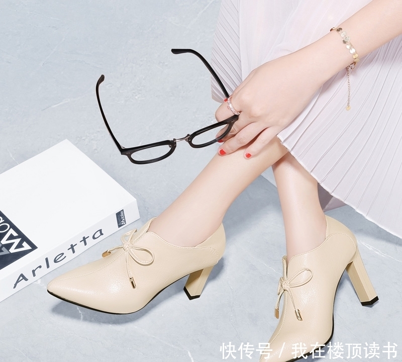 精致的高跟鞋,令你气场倍增,走出优雅