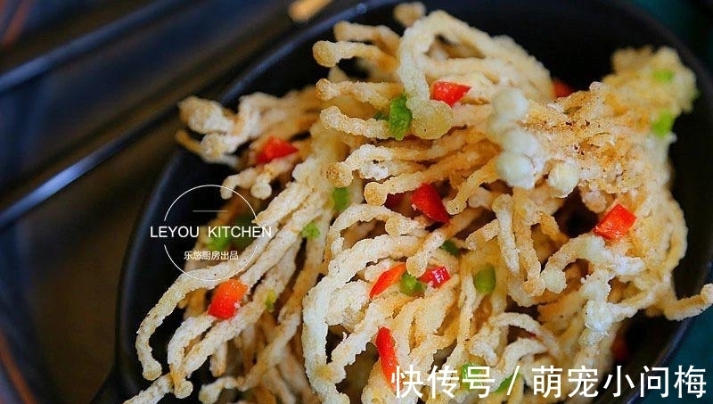 12道新年素菜,好吃还好看,年夜饭端上桌,比大鱼大肉更早光盘