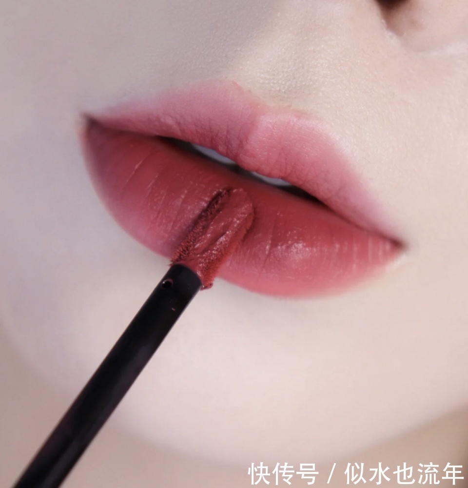 女人味|稳大气又显气质的口红颜色推荐:显白气质又百搭,更凸显女人味!