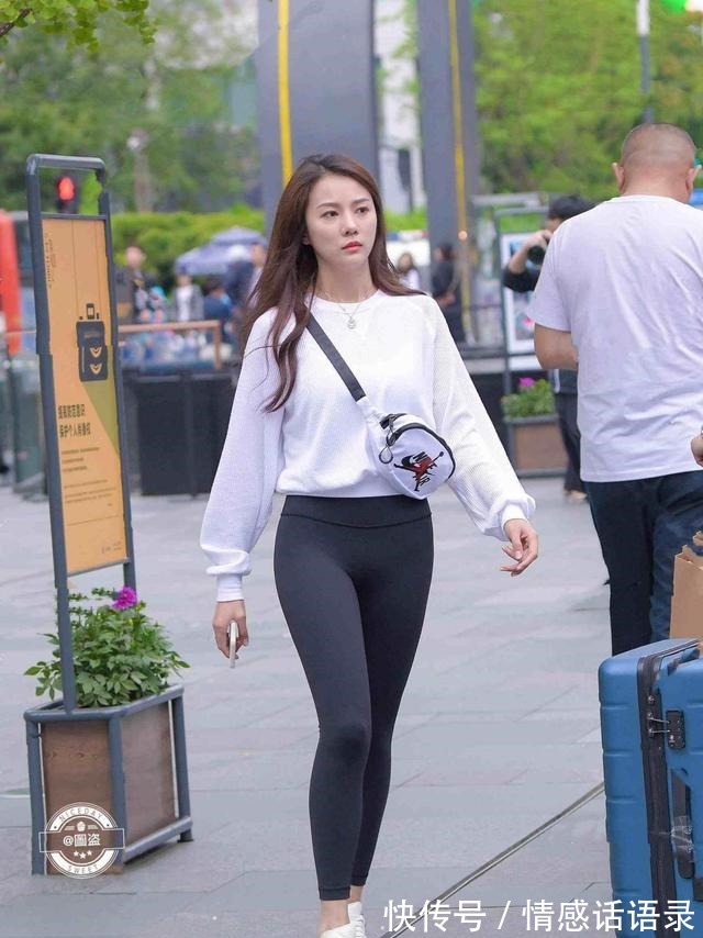 减龄 华丽优雅的瑜伽裤减龄时髦有气质,气质唯美清新,简约好看!