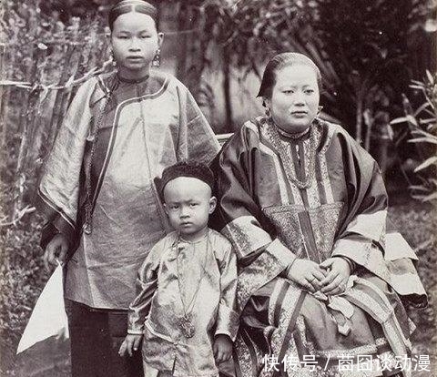 格格|清朝老照片:有钱夫人富态十足,最后一张是清代格格的真实样子!