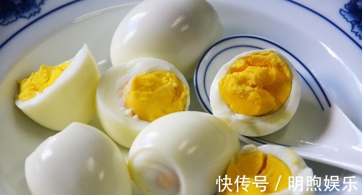 一天吃一个鸡蛋的人，和不吃鸡蛋的人有什么不同差距还真大