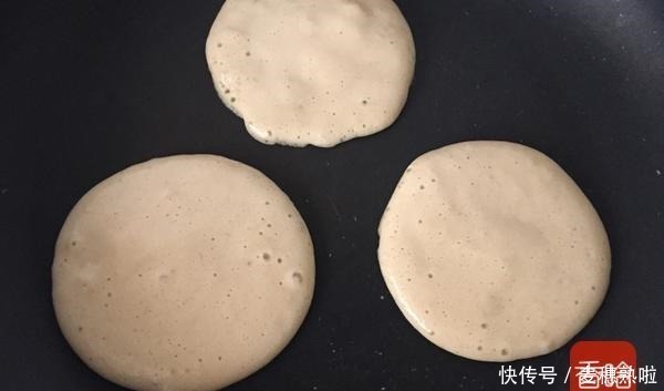 平底锅|香蕉不要直接吃,加上鸡蛋这样做,当点心吃着超级香