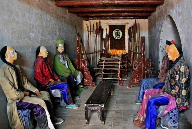 资本主义萌|大型“安保公司”镖局,由商品经济孕育,却被混乱治安养大成人