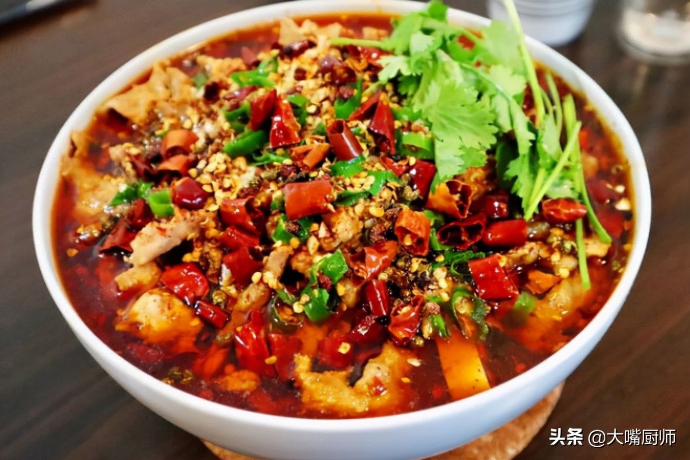 饭店|下馆子点菜,老厨师提醒“5类菜”不要点,价格高营养低,不健康