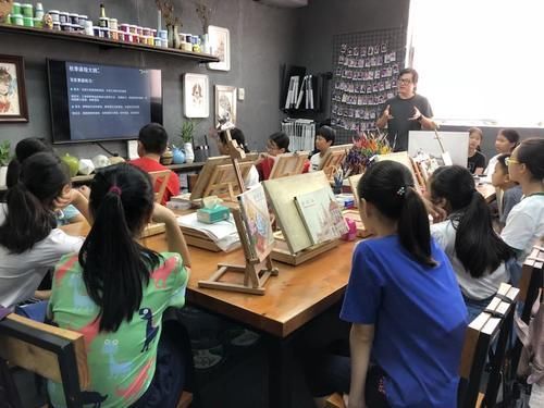 孩子|孩子多大就可以配手机了?并非7岁也非18岁,这个年纪就刚刚好