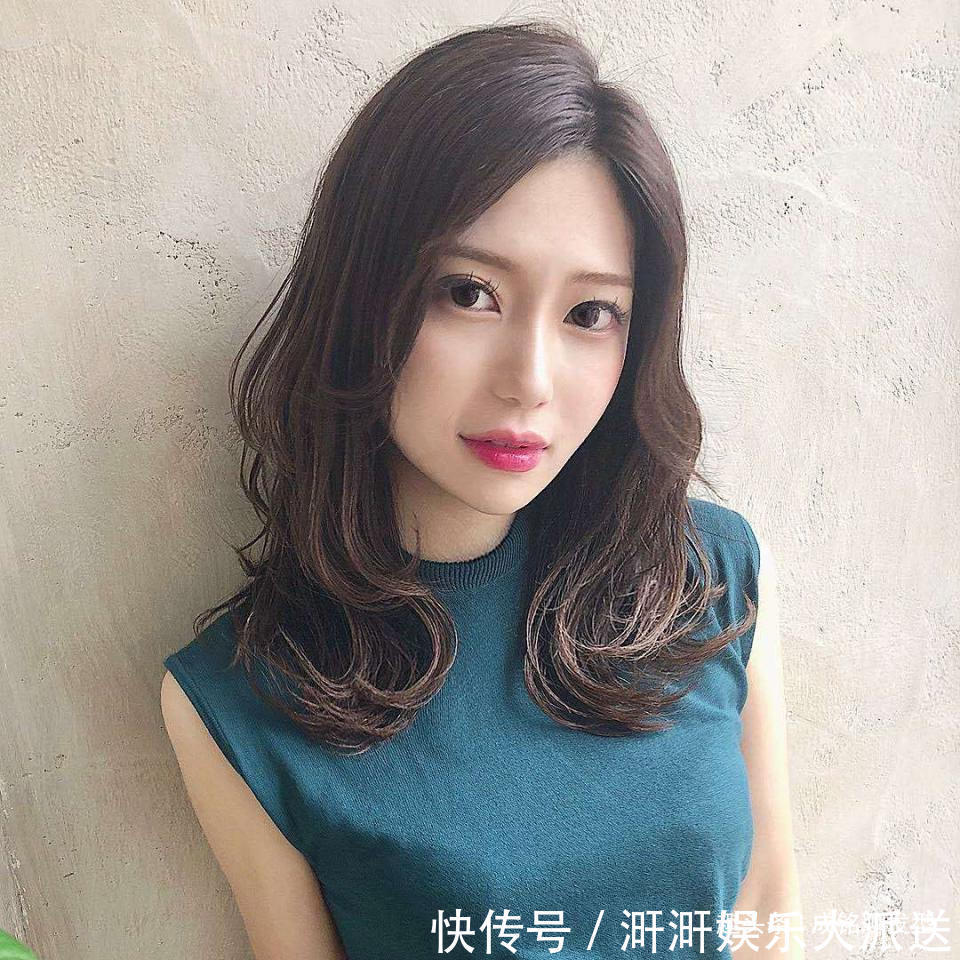 女人|45岁女人如何做出35岁的发型效果这四点一看就明白，减龄还时尚