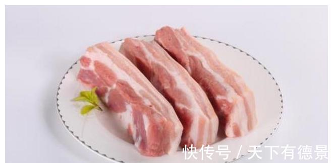 猪皮|猪毛不火烤，不用手剃，学会一招，包你猪皮上的猪毛一根不剩