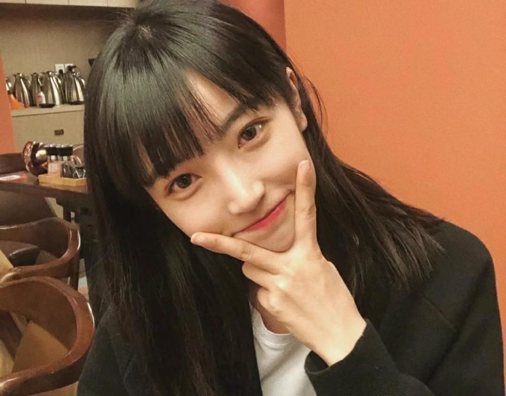 头发 众多发型中,你更喜欢那一个?最美不过高马尾,最甜不过低马尾