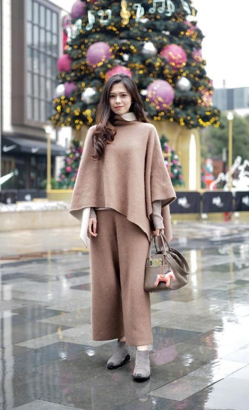 火了一款裤子叫“毛线裤”，柔软舒适，配大衣羽绒服都好看