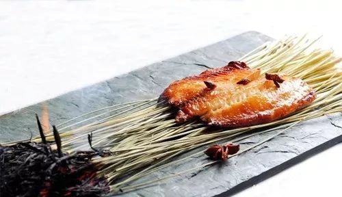 八道酒店菜品制作,精致美观,宴客体面