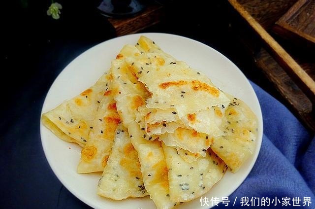 这是我最常做的主食,和面不用饧,半小时就上桌,又香又软