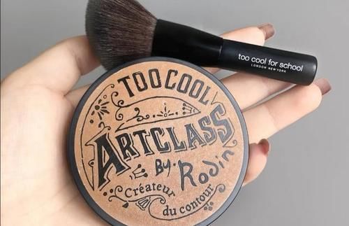 适合夏日用的几款化妆品，防水防汗不脱妆，各种肤色都适用