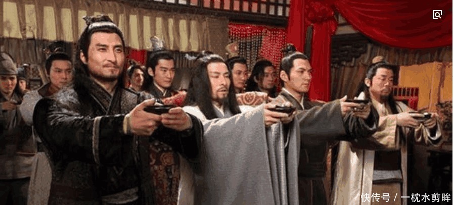 单雄信|历史上真实的单雄信, 并没有小说中的那么忠义, 曾三次改换门庭