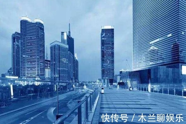 买房子的人|房价真的会下降吗专家预测2021年即便有钱也难买房