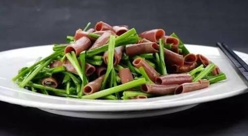 饮食|美食优选:川渝回锅肉,韭菜炒海肠子,酱骨架,农家土鸡的做法