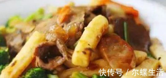 红椒|美食推荐拔丝馒头，泡菜牛肉炒年糕，豉香土豆小排骨，肉酿香菇