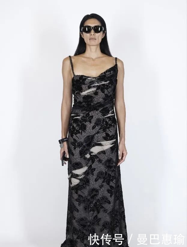 巴黎|Balenciaga 2021春夏|巴黎街头帅气的夜行者