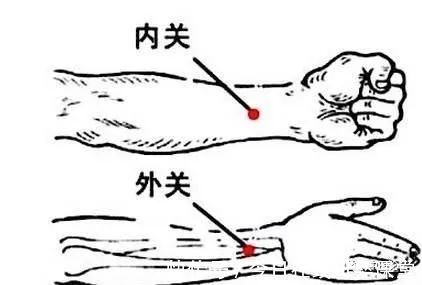 宝宝|宝宝“嗝嗝嗝”不停、难受,5大妙招帮宝宝快速止嗝!