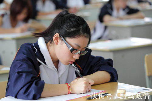 练字#“鲸落体”VS“奶酪体”,没有对比就没有伤害,好坏一目了然