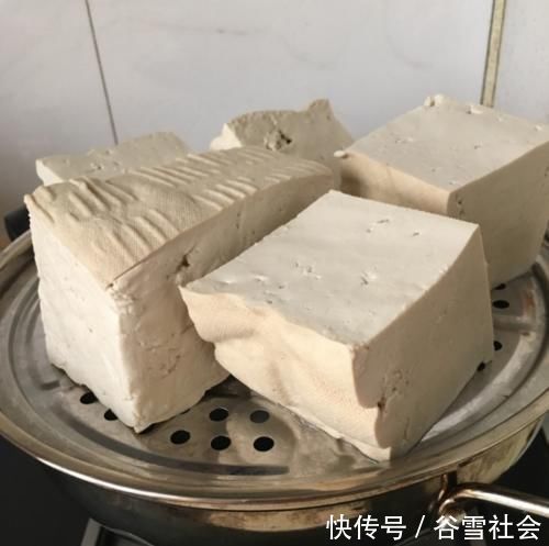 油炸|炸豆腐，直接炸就错了！多做1步，豆腐不溅油，不易碎，还不油腻