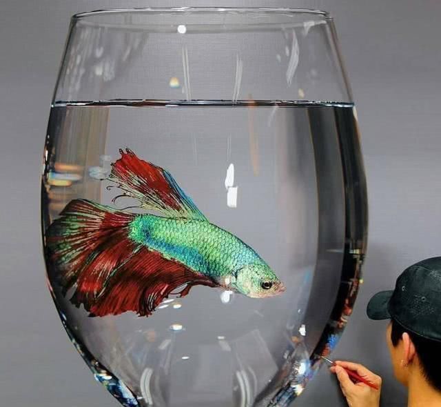 sung&他画了一条金鱼,放大5倍后,网友大呼:相机可以扔了