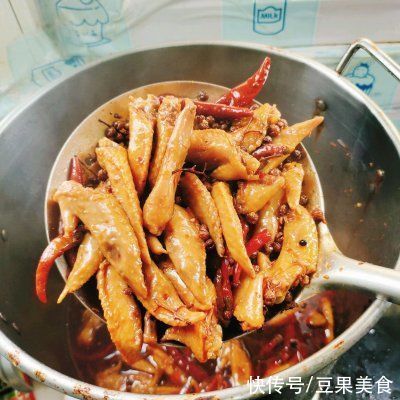 拌饭|下饭神器卤味一锅出，拌饭还能吃三碗