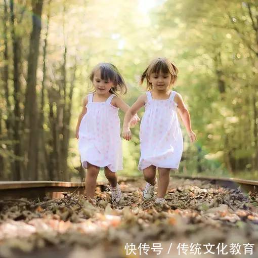 父母|孩子的教育,拼的是父母的人生功底(深度好文)