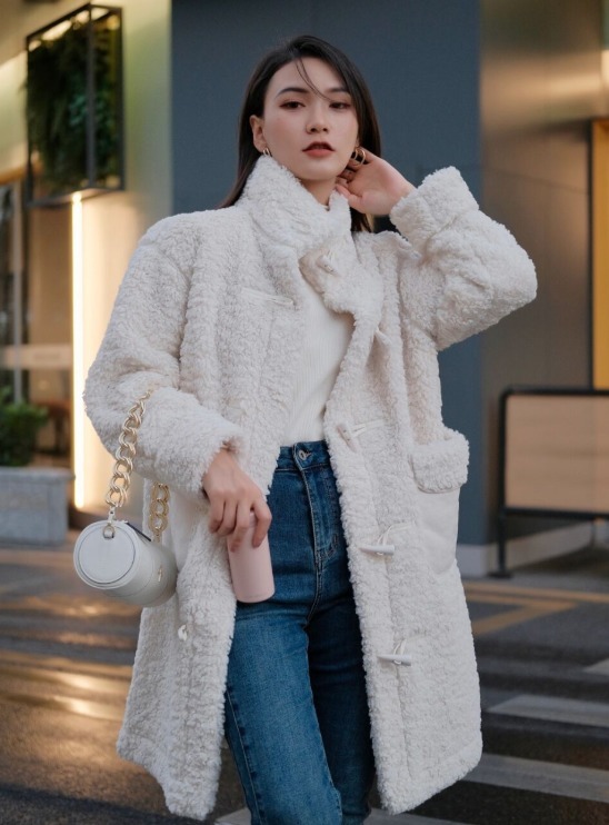 时髦|外套不在于多,选对才是关键,学这几套穿搭就够,温暖又高级时髦