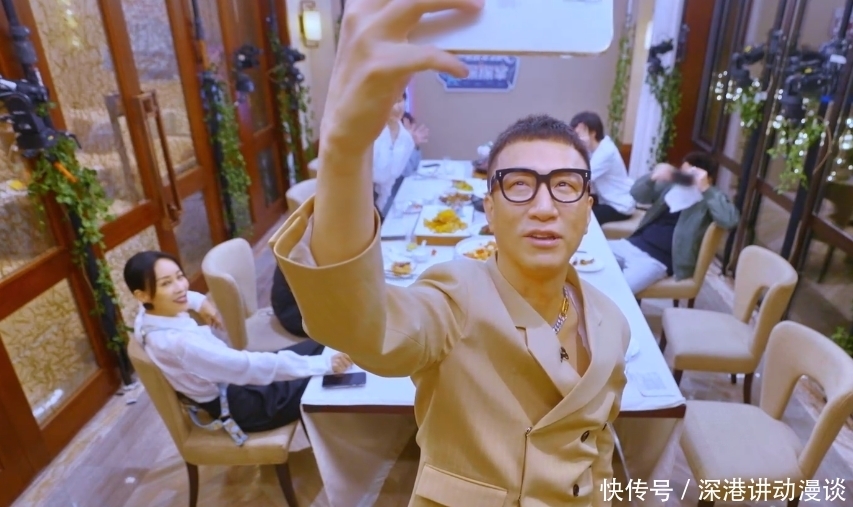 孙漂亮 李诚儒问孙红雷两个关于张艺兴的问题,他的回答暴露二人真实感情