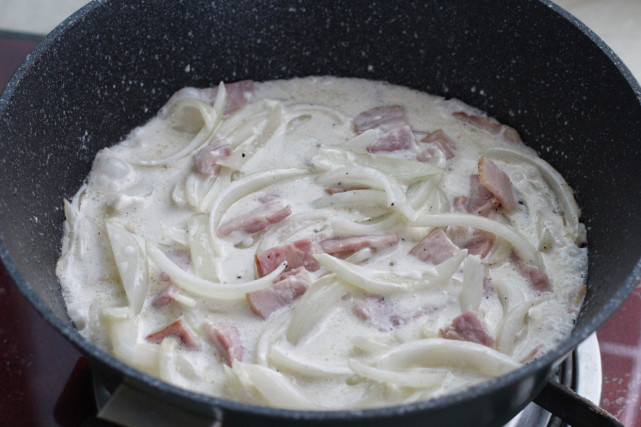 完美复刻西餐厅培根芝士意面,奶香浓郁好吃到舔盘,简单又实惠!