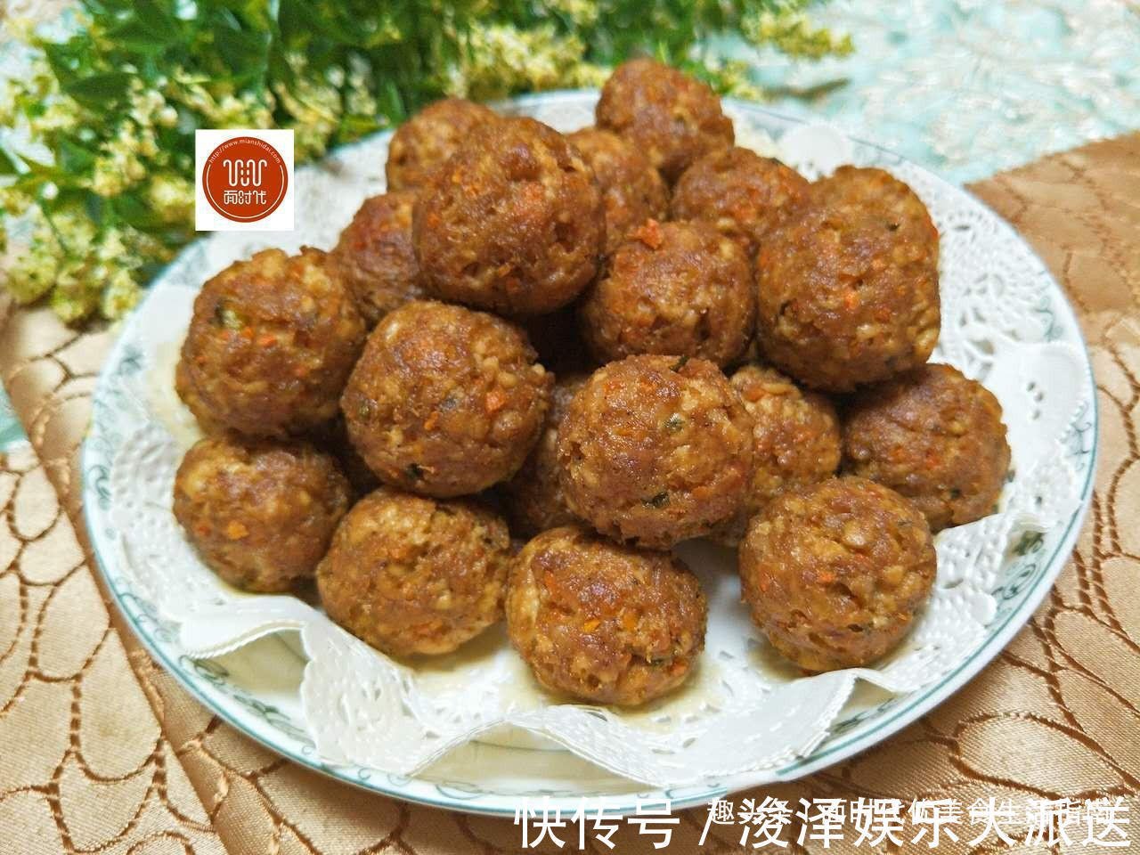 炸豆腐丸子|我炸的豆腐丸子香又嫩,怎么吃都不腻,边炸边吃,端上桌都快没了