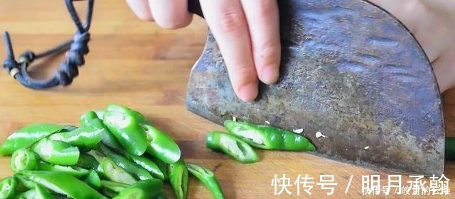 吃了这么多年辣椒，这做法简单又好吃，天天吃都不会腻，超过瘾