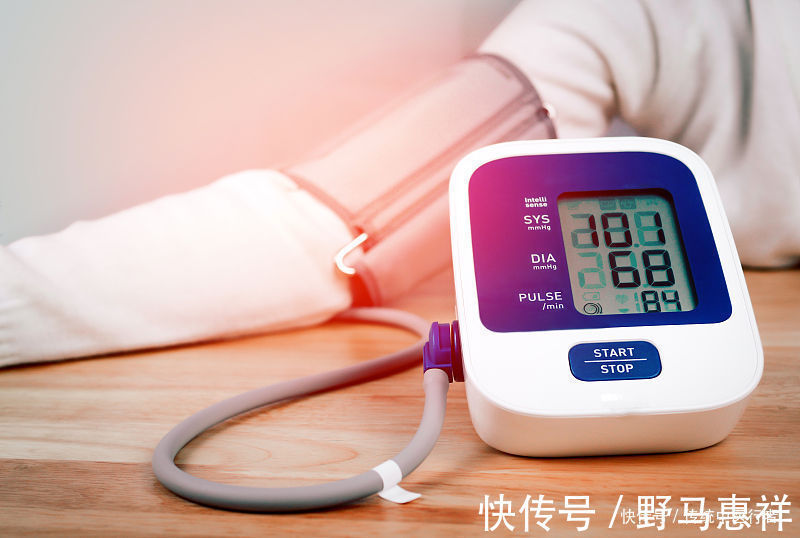 高血压患者|68岁老人血压恢复正常,学会这3种方法,血压不在升