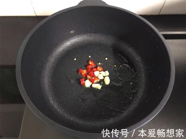 小米椒|冬瓜加个鸡蛋,不炒不煮汤,比肉还好吃,2块钱做一盘,便宜实惠