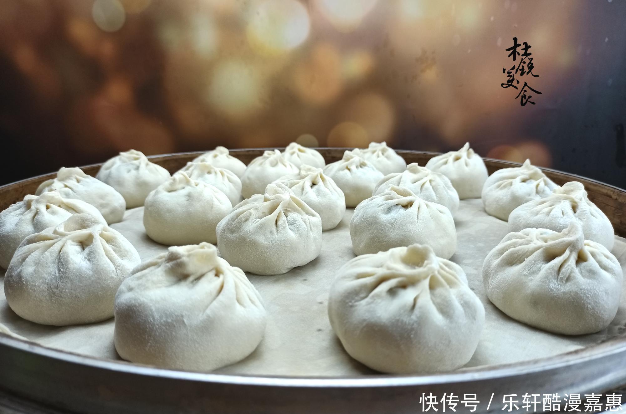 小年,给家人蒸野菜大包子,搭配“红白2种豆腐”,纯天然太好吃