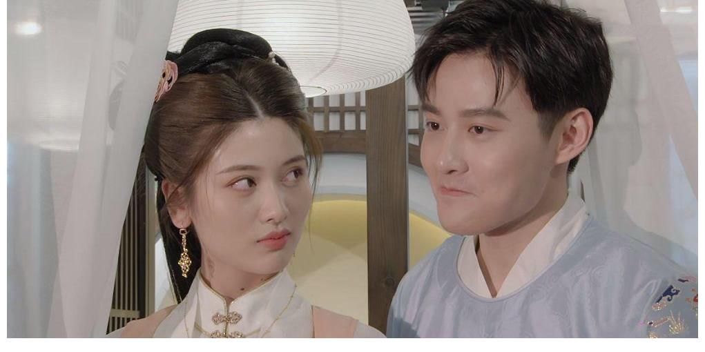 汉服|心动4:马子佳对洪成成表明心意 面对小孔时却是敷衍与躲避