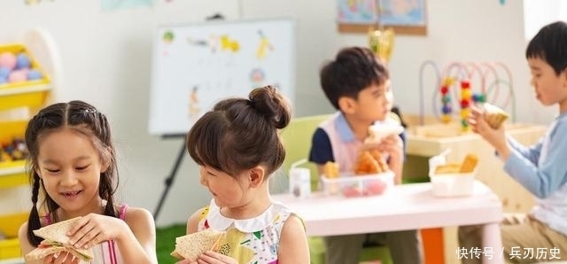 家长|在3岁和4岁时，宝宝和幼儿园有什么区别？家长应该清楚这三点