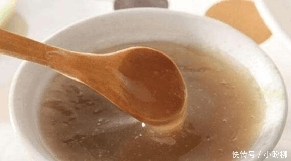 它是天然“阿司匹林”睡前吃两口,血管干净,血栓“躲着走”