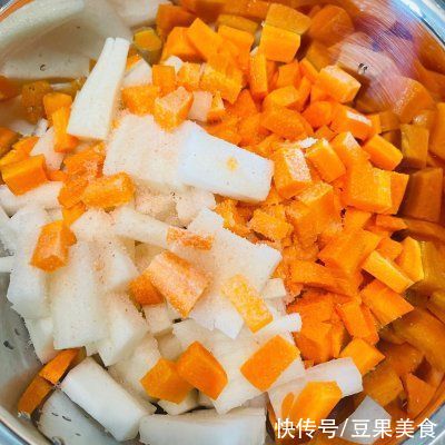 白萝卜|传统美食??酸萝卜（萝卜泡菜）