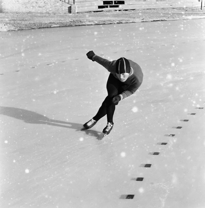 新中国&《圆梦冰雪：影像书写新中国冰雪运动70年》｜ 北京2022冬奥文化影像主题展（二）