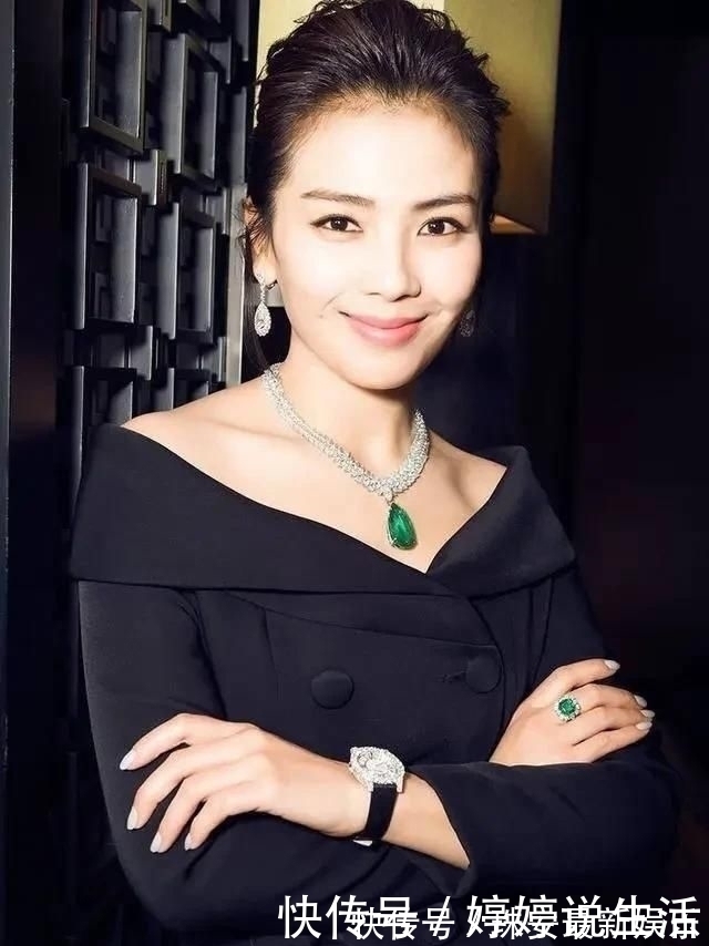 魏碑@女明星刘涛原来是一个书法家,一手漂亮魏碑打脸书法专家