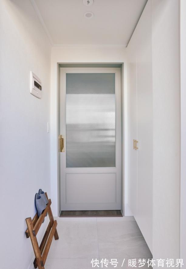 装修|新婚夫妇装修前的决定是对的,坚持不要客厅,解救了81㎡小户型