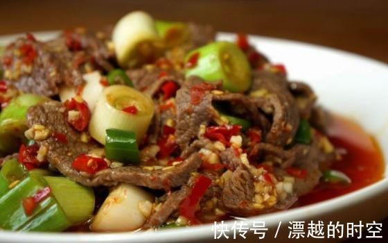 精选美食推荐香辣水煮金针菇,生爆盐煎肉,椒香嫩牛肉的做法