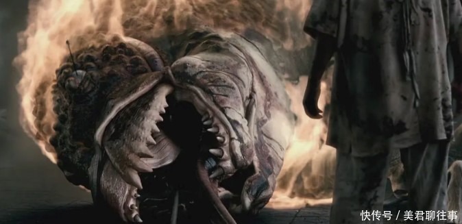 寄生虫》讲的是韩国底层互相倾轧的故事?