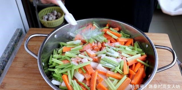  泡椒|饭店的泡椒萝卜条为什么那么好吃，原来诀窍这么简单，看一遍就会