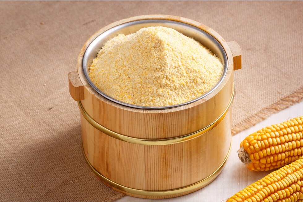 多吃粗粮好处多,做玉米面馒头时,多做1步,馒头香软不粗糙